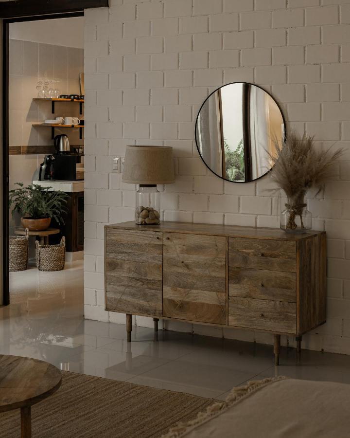 Narrativ Lofts - Serena - Beautiful Colonial Suite カンペチェ エクステリア 写真