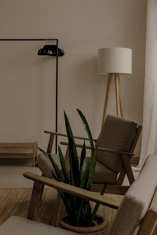 Narrativ Lofts - Serena - Beautiful Colonial Suite カンペチェ エクステリア 写真