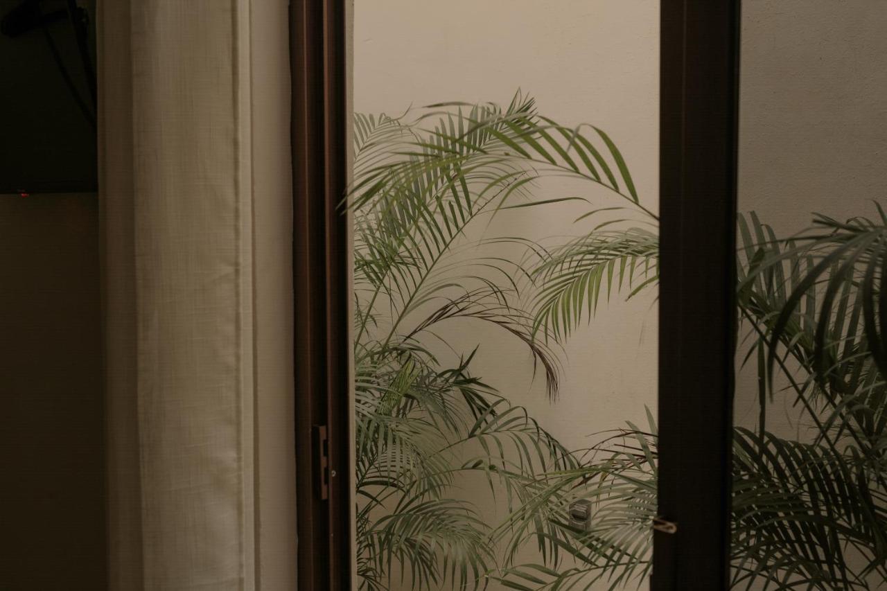 Narrativ Lofts - Serena - Beautiful Colonial Suite カンペチェ エクステリア 写真