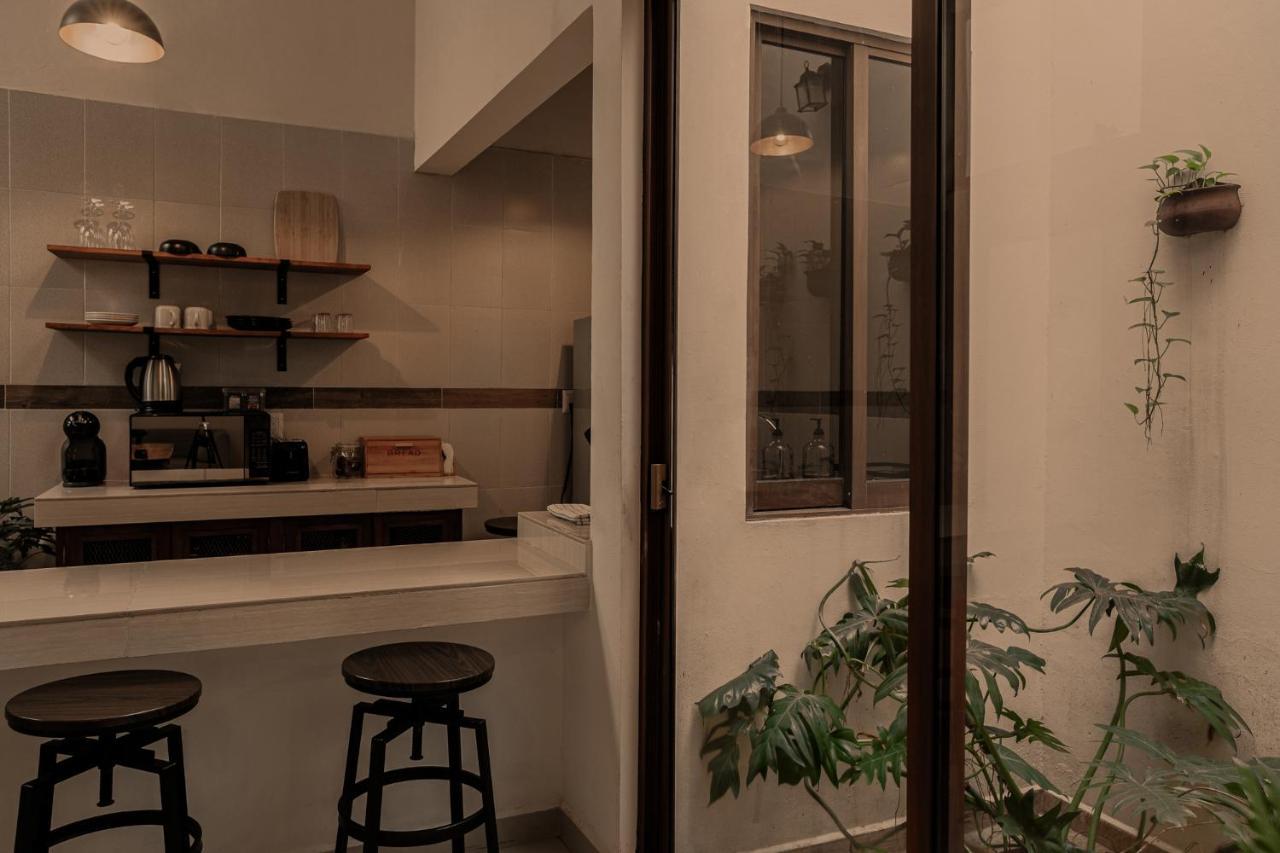 Narrativ Lofts - Serena - Beautiful Colonial Suite カンペチェ エクステリア 写真